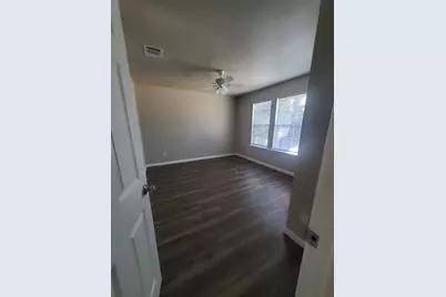 501 Poindexter Avenue, Cleburne, TX 76033 - Photo 9