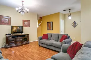 1105 Riverside Dr, Lewisville, TX 75067 - Photo 9