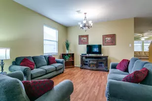 1105 Riverside Dr, Lewisville, TX 75067 - Photo 7