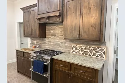 6717 Hillside Court, Abilene, TX 79606 - Photo 7