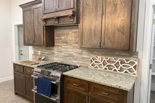 6717 Hillside Ct, Abilene, TX 79606 - Photo 7