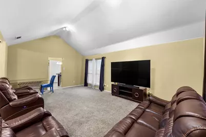 801 S Parks Drive, DeSoto, TX 75115 - Photo 11