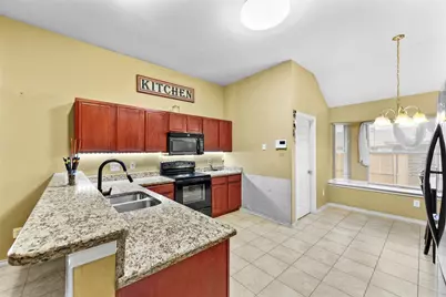 801 S Parks Drive, DeSoto, TX 75115 - Photo 9