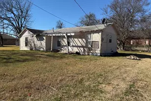 529 Poplar St, Italy, TX 76651 - Photo 3