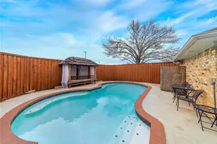 430 Brookfield Dr, Garland, TX 75040 - Photo 33