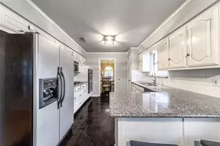 430 Brookfield Dr, Garland, TX 75040 - Photo 9