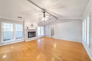 430 Brookfield Dr, Garland, TX 75040 - Photo 5