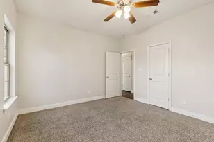 4824 Sunshine Dr, Fort Worth, TX 76105 - Photo 17