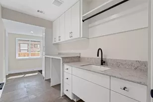 9007 Leaside Dr, Dallas, TX 75238 - Photo 19