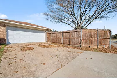 1226 Columbine Drive, Garland, TX 75043 - Photo 31