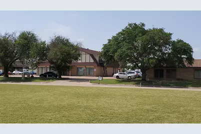 123 Executive Way, DeSoto, TX 75115 - Photo 3