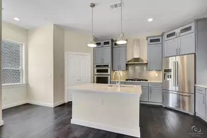 1209 Beaconsfield Lane #506, Arlington, TX 76011 - Photo 3