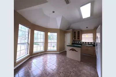 1205 Timber Creek Drive, Weatherford, TX 76086 - Photo 11