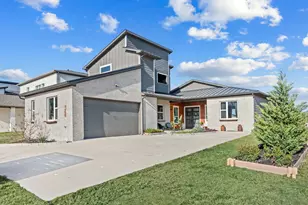 7604 Trailridge Dr, Fort Worth, TX 76179 - Photo 3