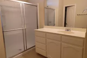 705 Crownpoint Ln, Arlington, TX 76002 - Photo 11