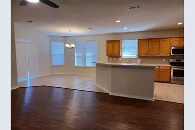 705 Crownpoint Lane, Arlington, TX 76002 - Photo 3