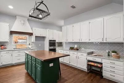 1817 Meadow Ridge Drive, Flower Mound, TX 75028 - Photo 9