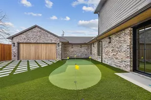 6860 Southridge Dr, Dallas, TX 75214 - Photo 17