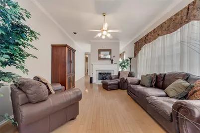 775 Marble Canyon Circle, Irving, TX 75063 - Photo 11