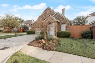 775 Marble Canyon Cir, Irving, TX 75063 - Photo 5