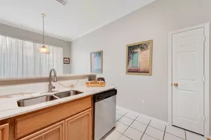 775 Marble Canyon Cir, Irving, TX 75063 - Photo 17