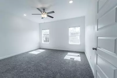 901 Hemphill Street, Greenville, TX 75401 - Photo 15