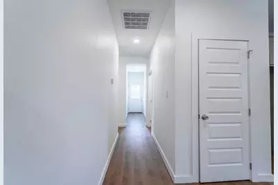 901 Hemphill Street, Greenville, TX 75401 - Photo 7