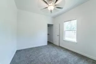 901 Hemphill St, Greenville, TX 75401 - Photo 9