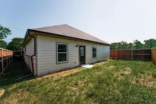 901 Hemphill St, Greenville, TX 75401 - Photo 21