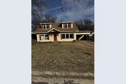 626 W Archer Street, Jacksboro, TX 76458 - Photo 1