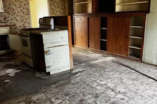 626 W Archer St, Jacksboro, TX 76458 - Photo 3