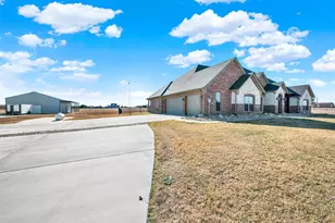 834 Audra Cir, Rhome, TX 76078 - Photo 27