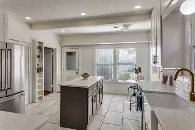 4601 Pershing Avenue, Fort Worth, TX 76107 - Photo 11