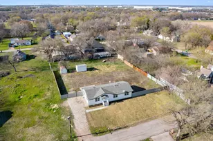 221 Second St, Wilmer, TX 75172 - Photo 7