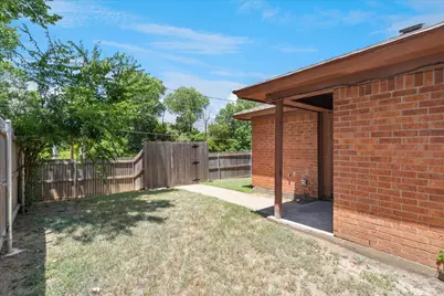 2106 Valleywood Drive, Arlington, TX 76013 - Photo 15