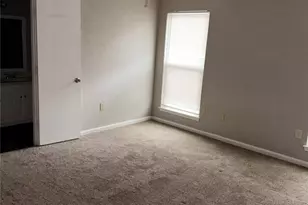 2418 Parkside Dr, Grand Prairie, TX 75052 - Photo 13