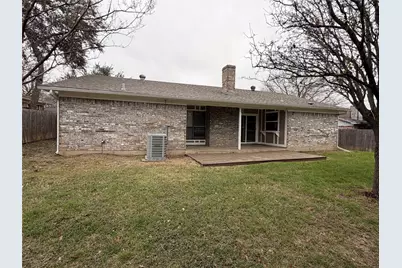 2418 Parkside Drive, Grand Prairie, TX 75052 - Photo 19
