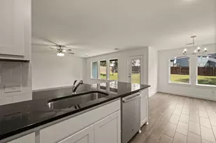 813 Haynie Dr, Runaway Bay, TX 76426 - Photo 13