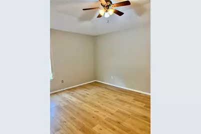 512 Hollyberry Drive, Mansfield, TX 76063 - Photo 11