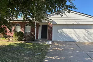 512 Hollyberry Dr, Mansfield, TX 76063 - Photo 1