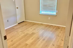 512 Hollyberry Dr, Mansfield, TX 76063 - Photo 13