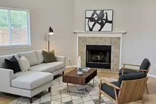 512 Hollyberry Dr, Mansfield, TX 76063 - Photo 15