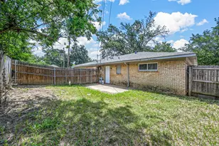 939 Lindy Ct, Irving, TX 75060 - Photo 21