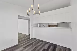 5326 Creek Valley Dr, Arlington, TX 76018 - Photo 3