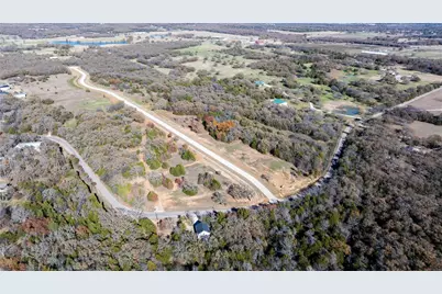 2 Shady Oak Lane, Valley View, TX 76272 - Photo 11