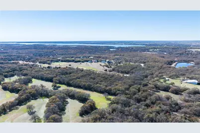 2 Shady Oak Lane, Valley View, TX 76272 - Photo 3