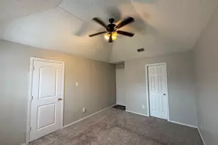 2719 Briarbank Cir, Dallas, TX 75227 - Photo 15