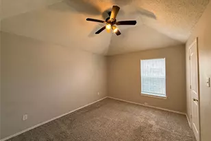 2719 Briarbank Cir, Dallas, TX 75227 - Photo 11