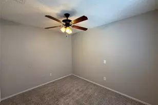 2719 Briarbank Cir, Dallas, TX 75227 - Photo 13