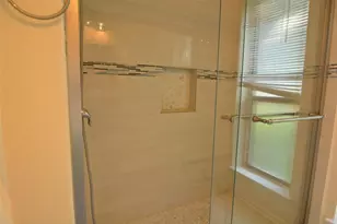 210 W Apollo Rd, Garland, TX 75040 - Photo 19